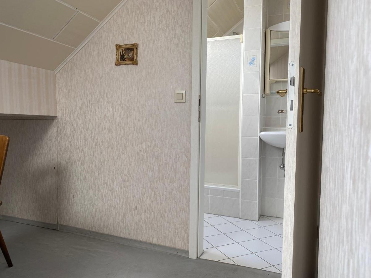 Hotel Schlosshof Dolgesheim Extérieur photo